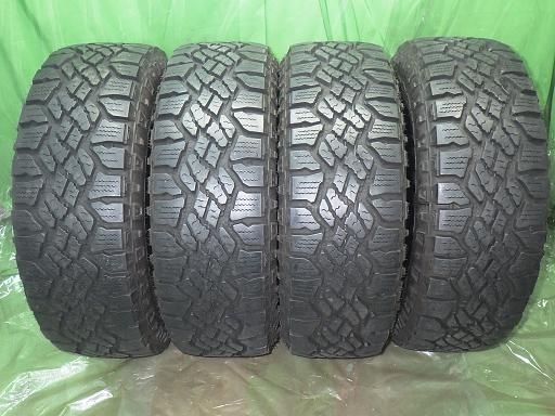 【中古】GOOD YEAR   スタッドレス   23年製 バリ山 グッドイヤー ラングラー DURATRAC 255 70R18