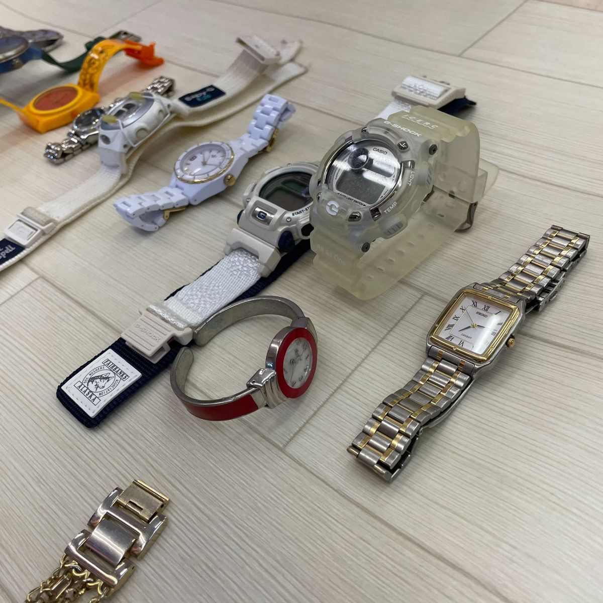 腕時計 ジャンク ワケあり 20点 まとめ売り セット売り G-SHOCK ARMANI