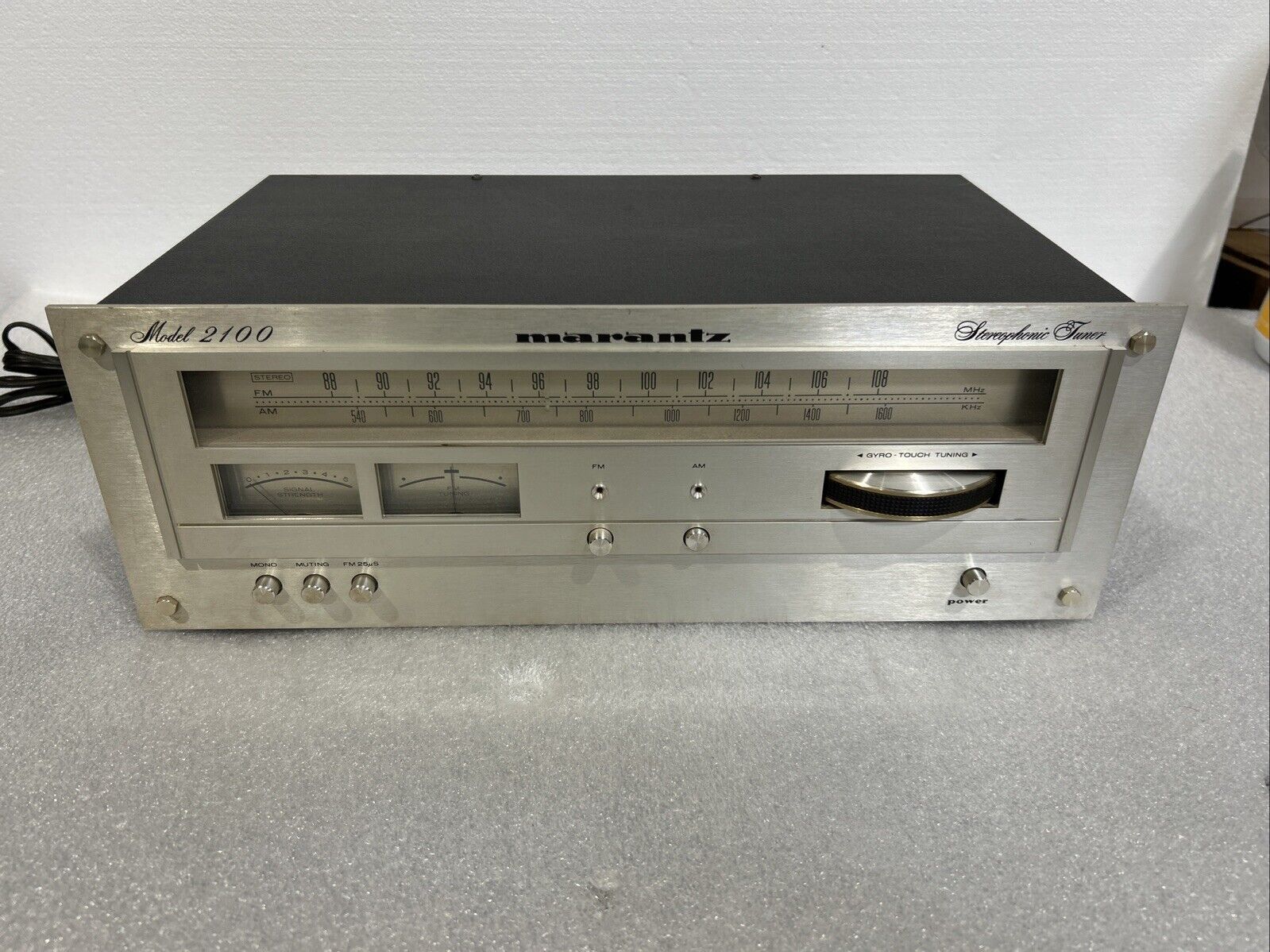 マランツ Model 2100 ステレオチューナー Marantz 2100 AM/FM