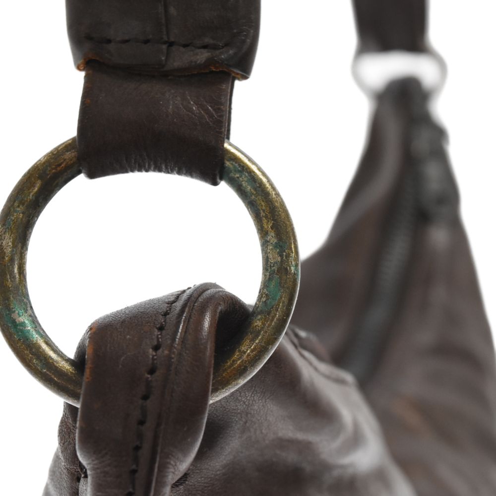 ATTACHMENT (アタッチメント) バケッタ レザー ショルダーバッグ