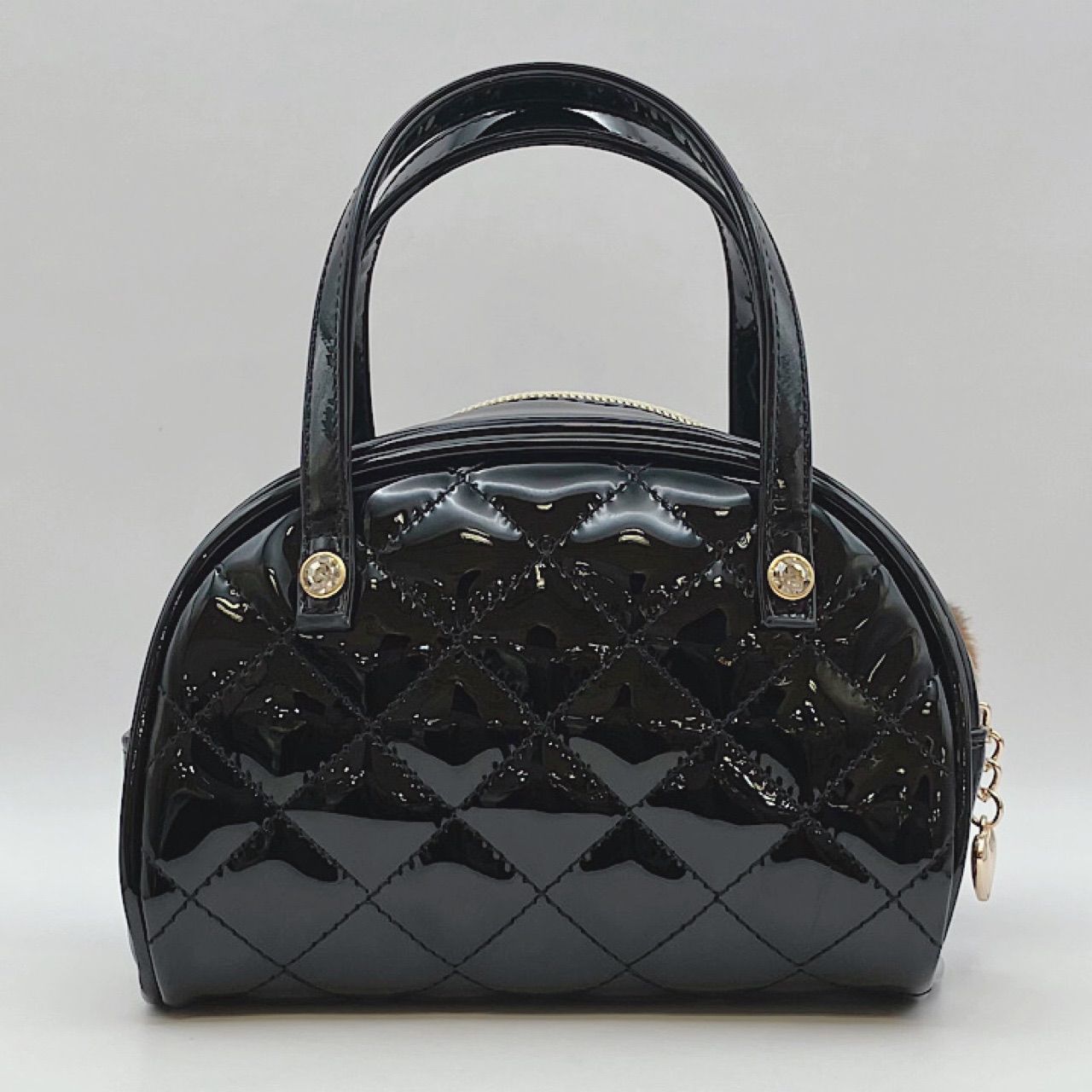 【新品タグ付き】サンリオ　ハローキティ　エナメル　ミニボストン　キルティング 黒 楽天市場】ハローキティ エナメル ミニボストン キルティング