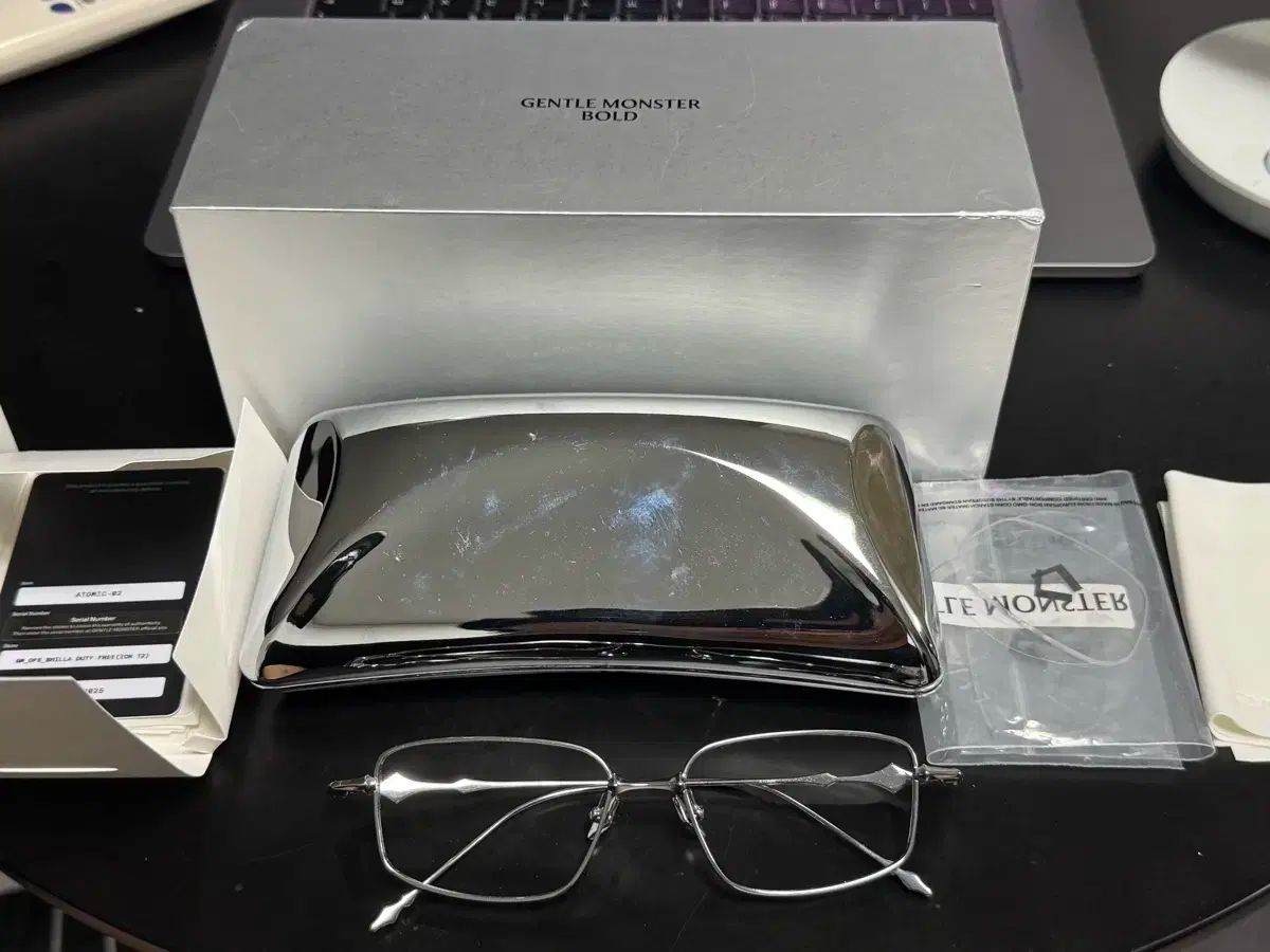 GENTLE MONSTER ATOMIC-02 シルバー GENTLE MONSTER atomic02 シルバー