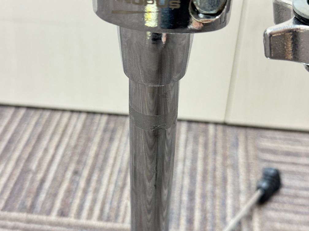 フラットベーススネアスタンド