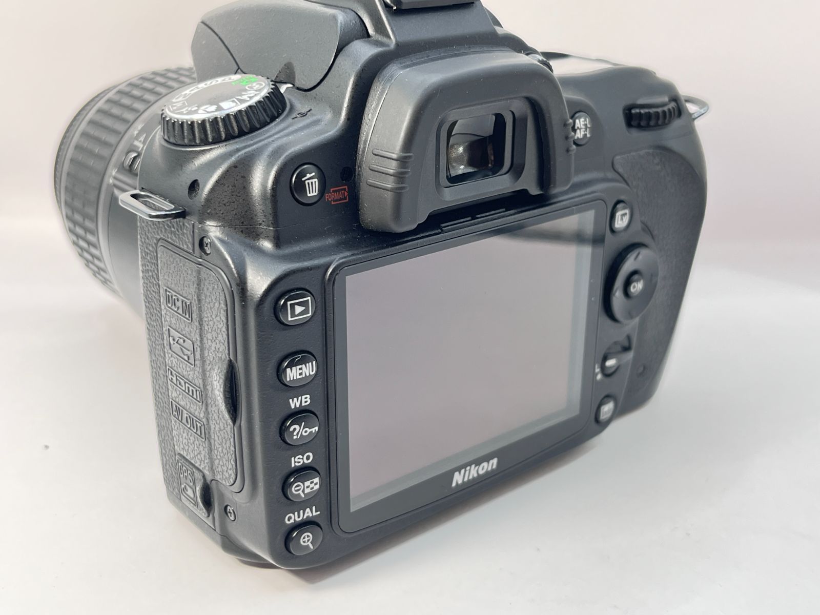 美品 シャッター数 [35210枚] Nikon D90 一眼レフカメラ レンズキット