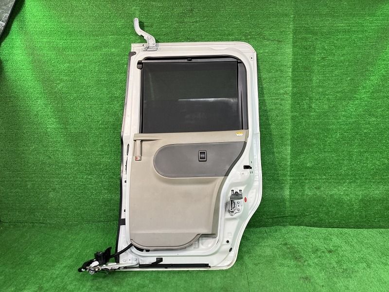 タント LA610S 右リアドア X SA 4WD ニホンイタ M31Q8 67003-B2210 W24 