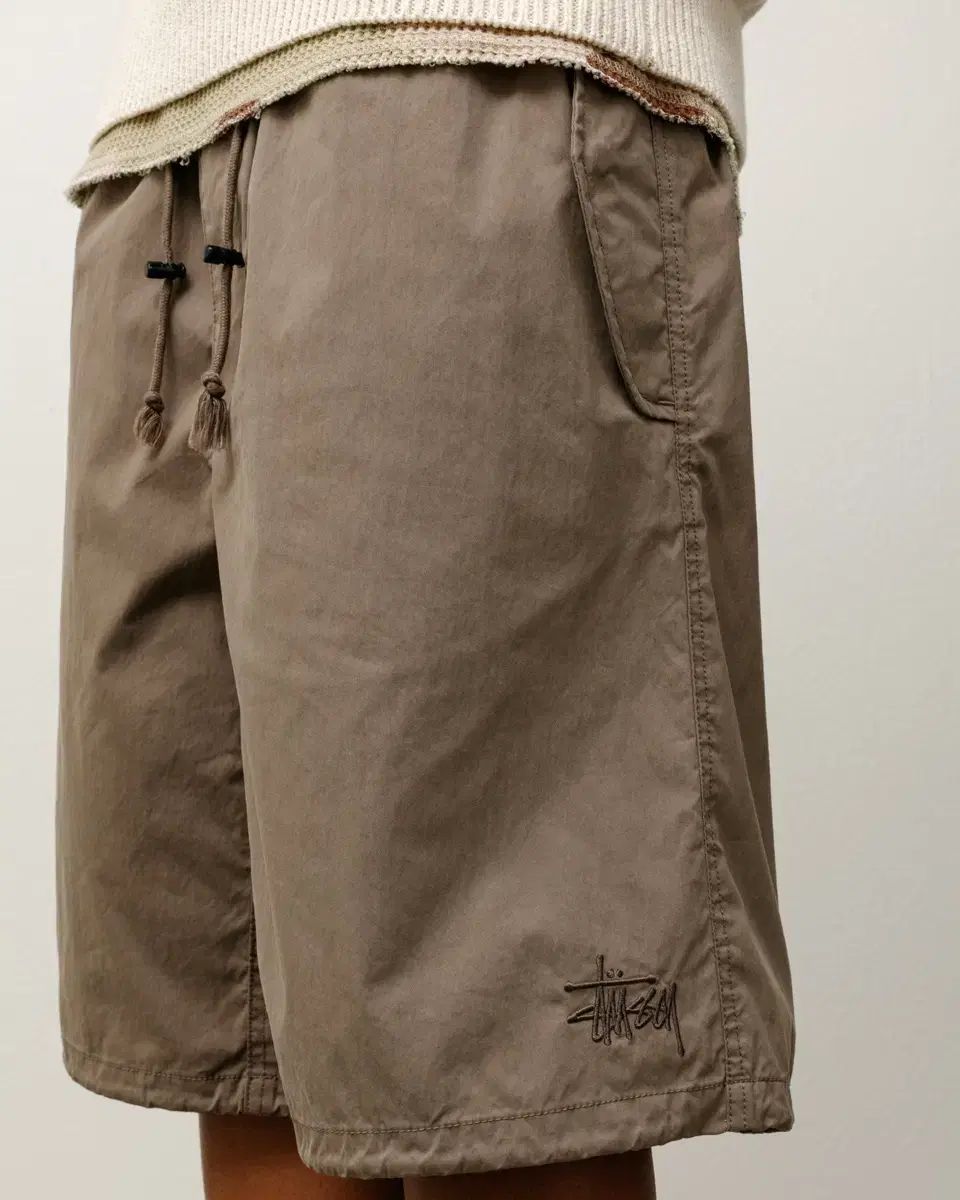 M STUSSY ステューシー オーバ ショートパンツ マッシュルーム