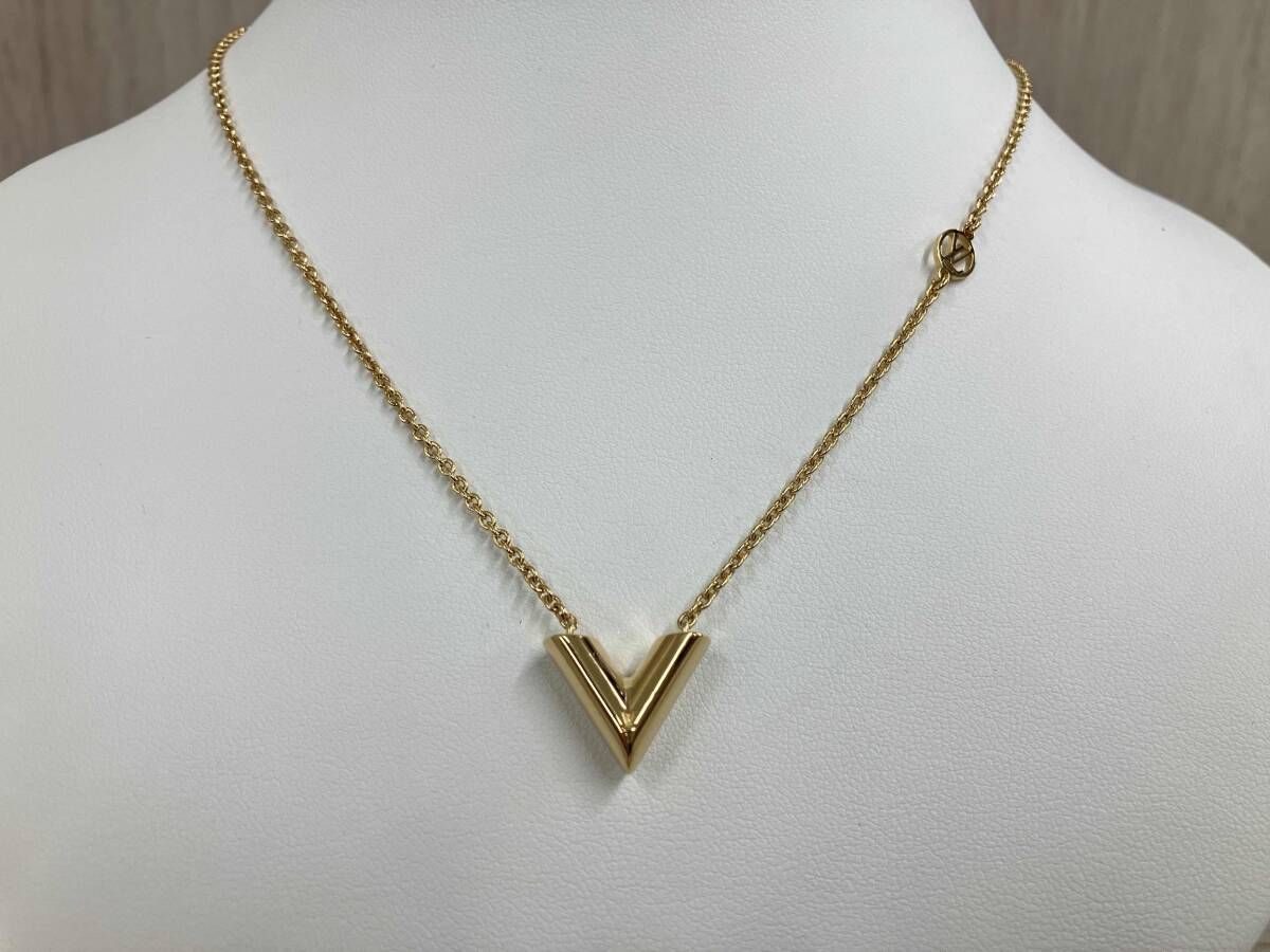 LOUIS VUITTON エッセンシャル ゴールド ネックレス LOUIS VUITTON ルイ・ヴィトン エッセンシャルV 約44cm ゴールド