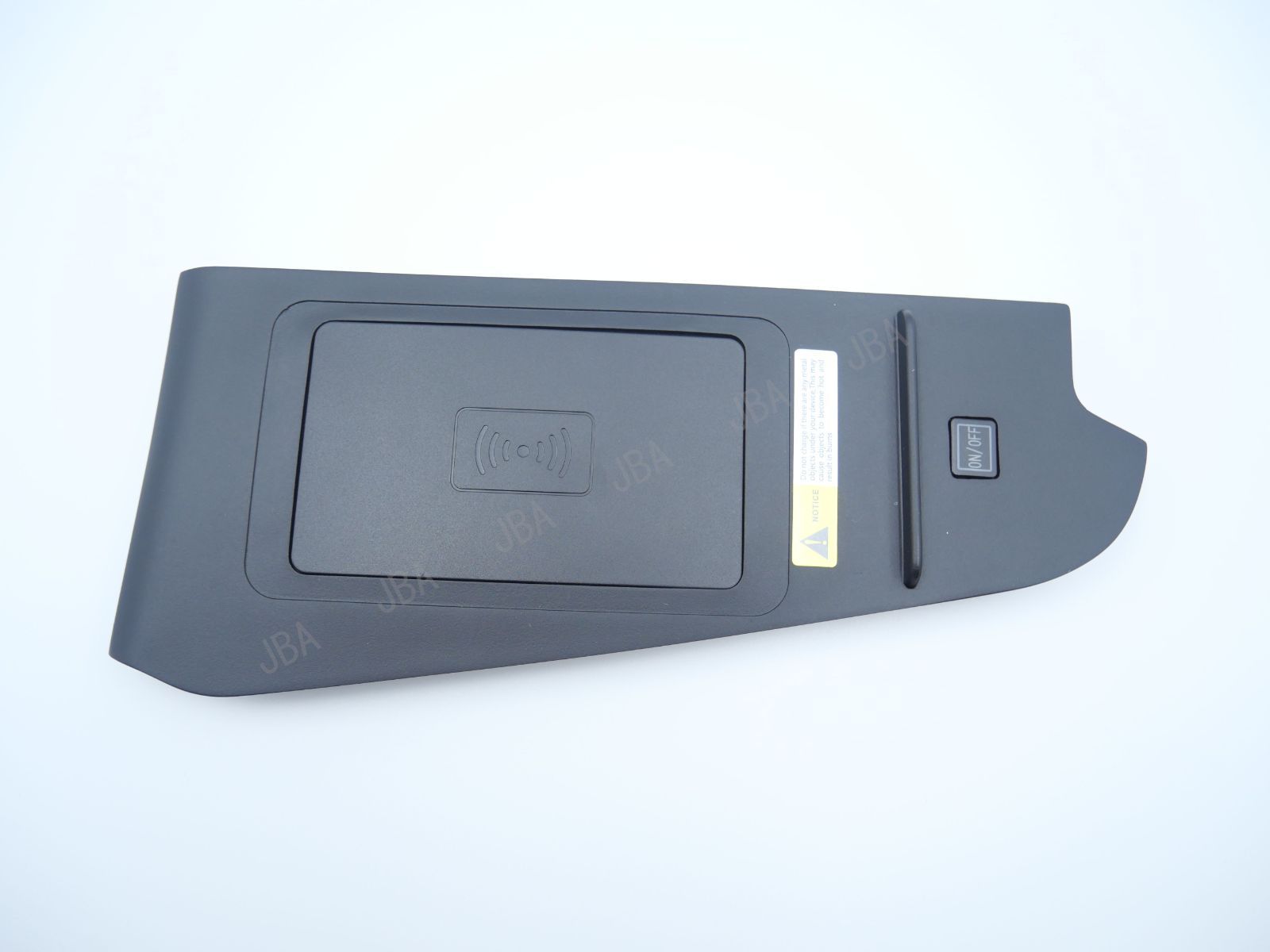 ノア|VOXY 90系|ワイヤレス充電|置くだけ充電|携帯スマホ用|Qi規格急速充電|2020～2025