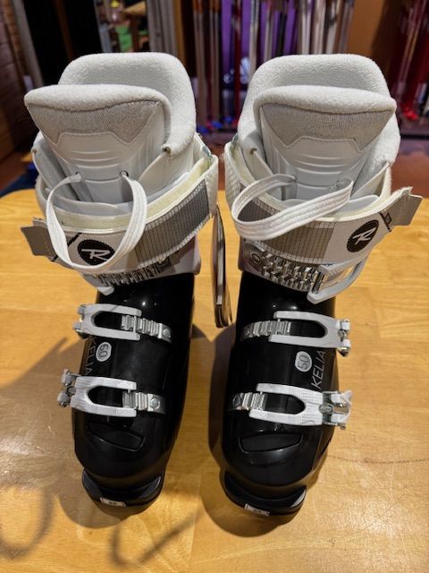 ROSSIGNOL ロシニョール レディース スキーブーツ 女性用 品