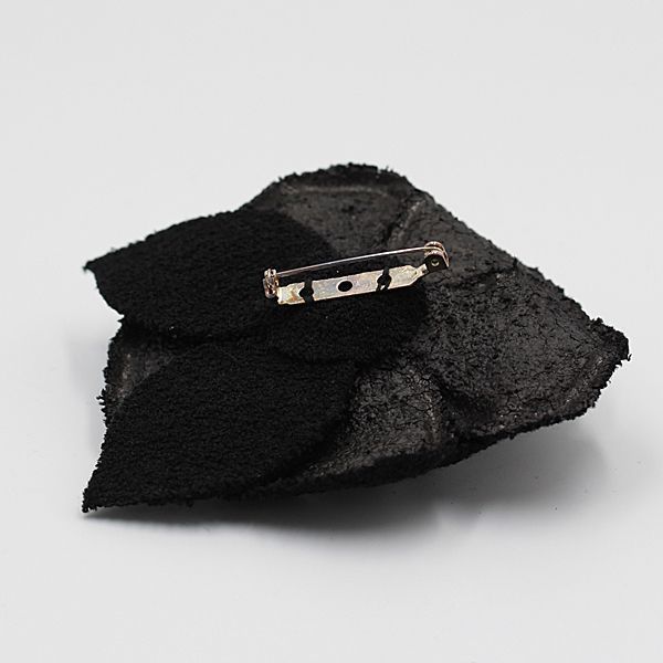 箱付き 良品 シャネル ブローチ コサージュ フラワー フェルト