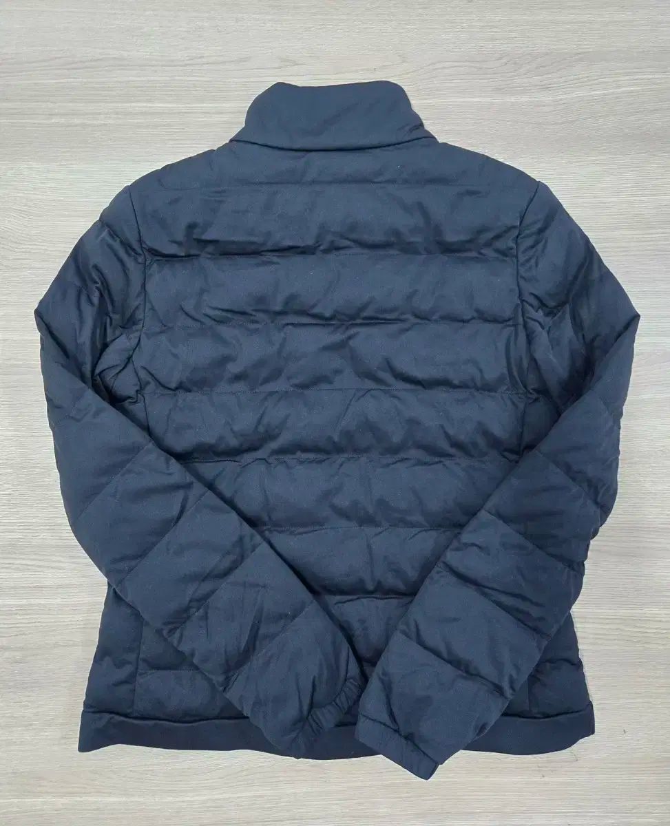 デサント₍DESCENTE