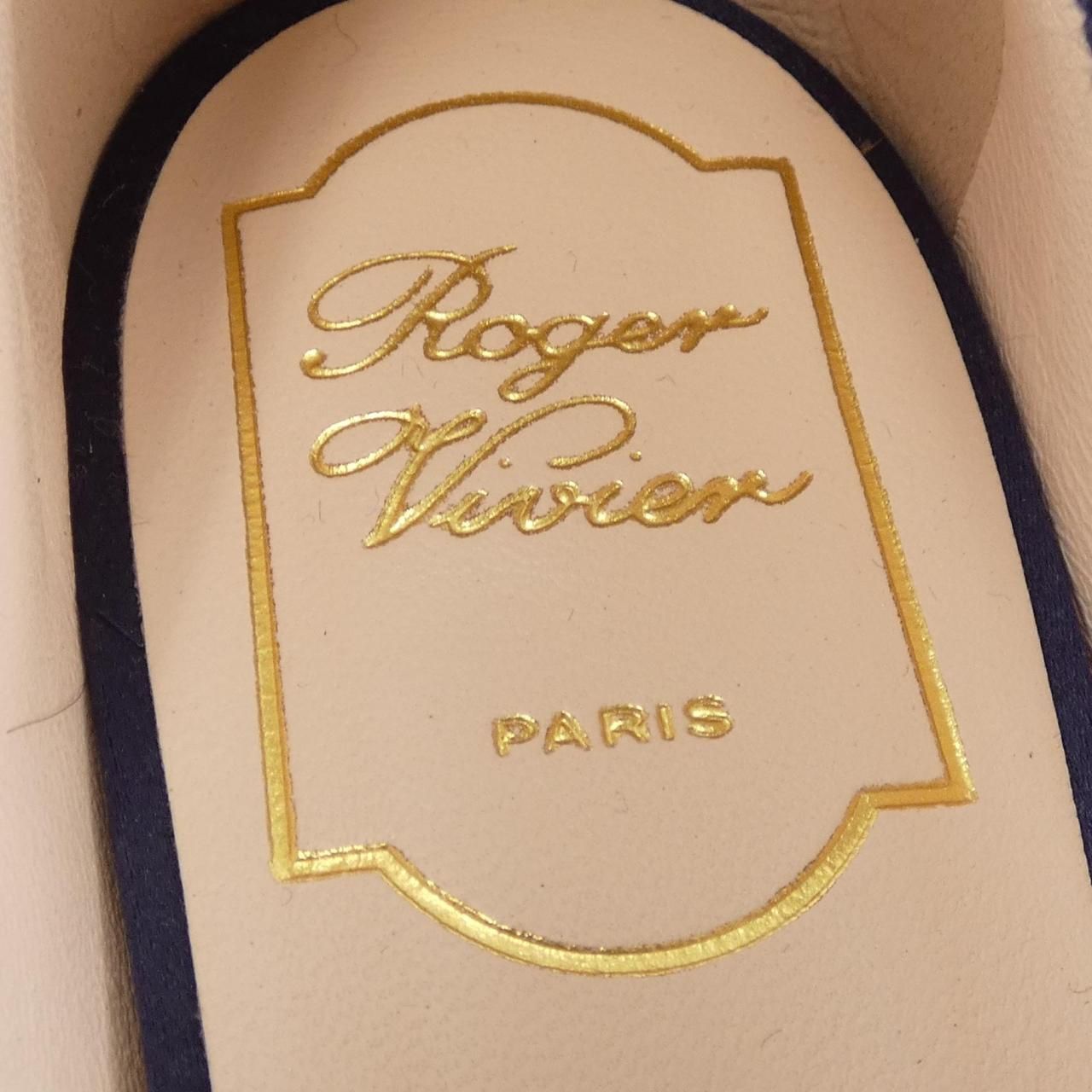 [売り切りたいから値下げ]rogervivierサテン フラットシューズ 35 ロジェヴィヴィエ ROGER VIVIER フラットシューズ 売り切りたい