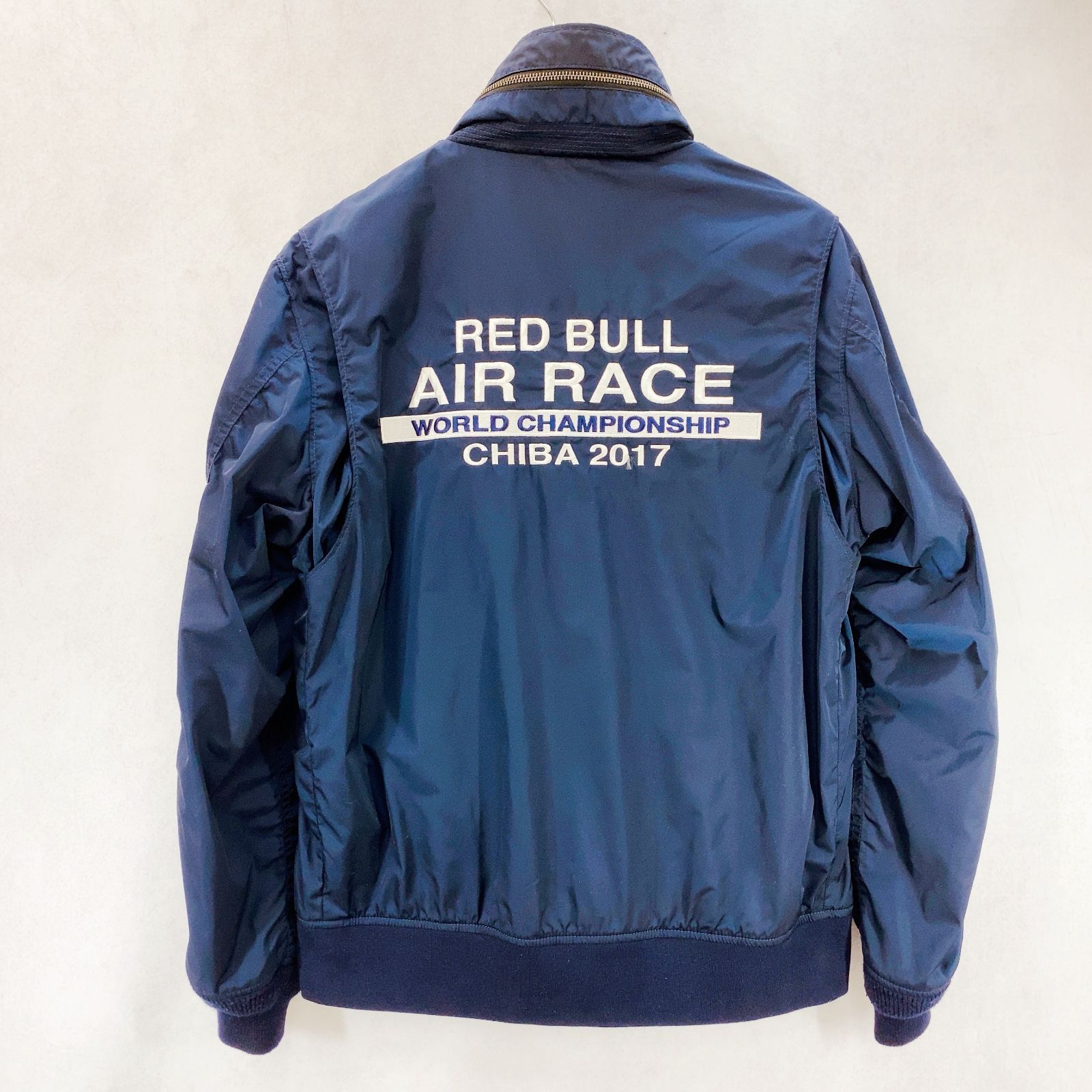 美品 AVIREX Red Bull アヴィレックス レッドブル ミリタリー ブルゾン