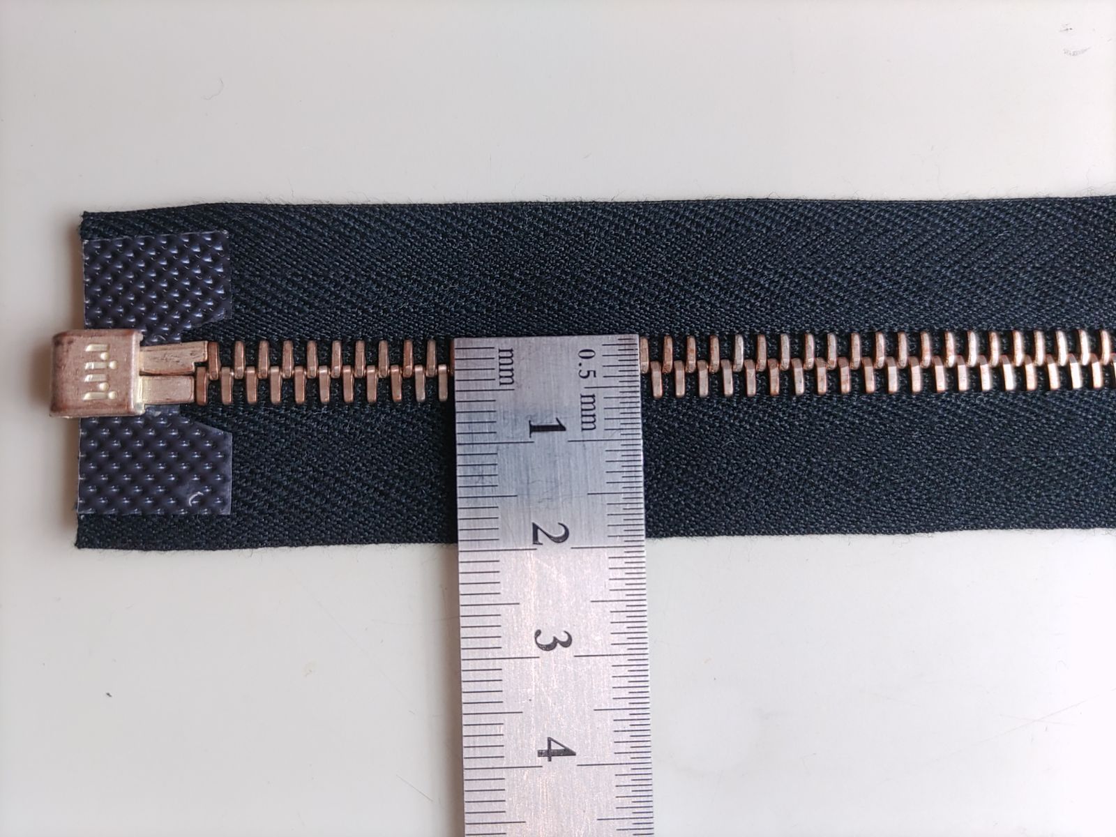 ririファスナー M6 GE EB Gebog 11cm  黒 riri ファスナー SOLID6 GE BO Gebog黒 10cm