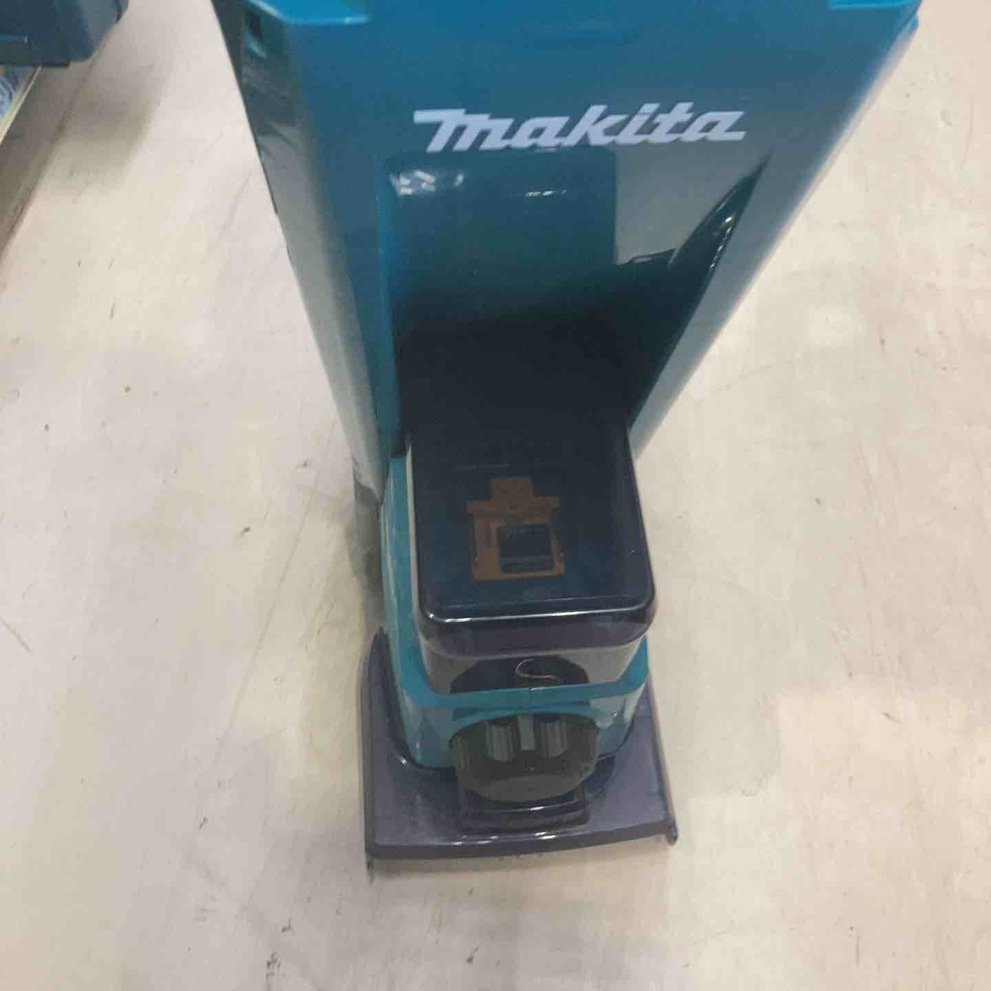 ◇マキタ(makita) コードレス芝刈り機 MLM160DZ 本体のみ【町田