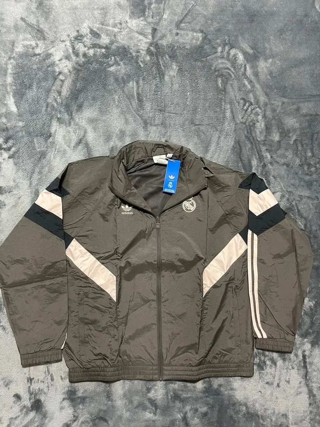 海外モデル 当日出荷 adidas アディダス リアル マドリード トラックトップス チャコールグレー グレー 3XL