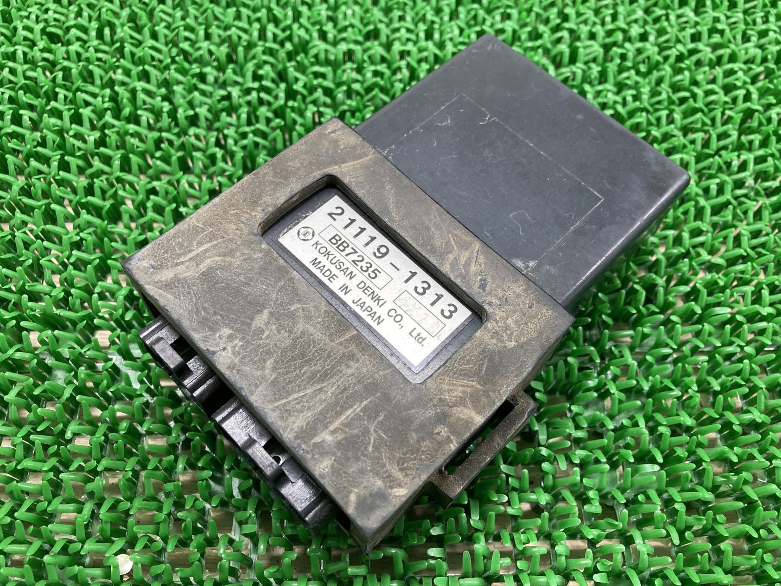 せかつよ専用出品 ゼファー400 イグナイター カワサキ 純正 中古 バイク 部品 ZR400C CDI