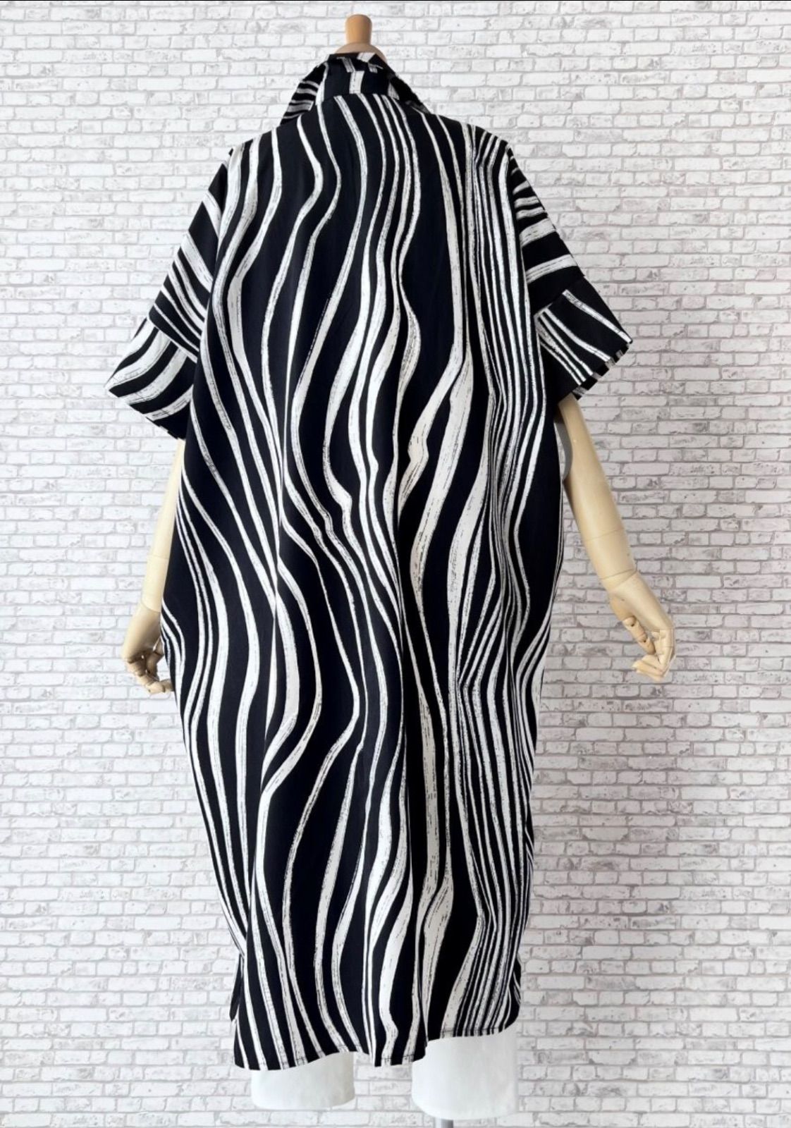 ★新品M～L/LL★ビッグシルエット羽織シャツワンピース*モードカジュアル*お洒落に敏感な大人女性*ロングブラウス076黒*11/13号