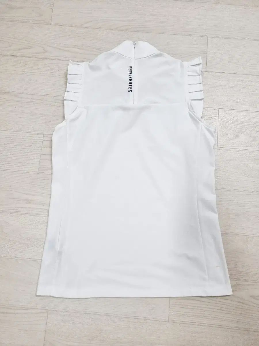 PEARLY GATES(パーリーゲイツ) フリル ノースリーブ Tシャツ