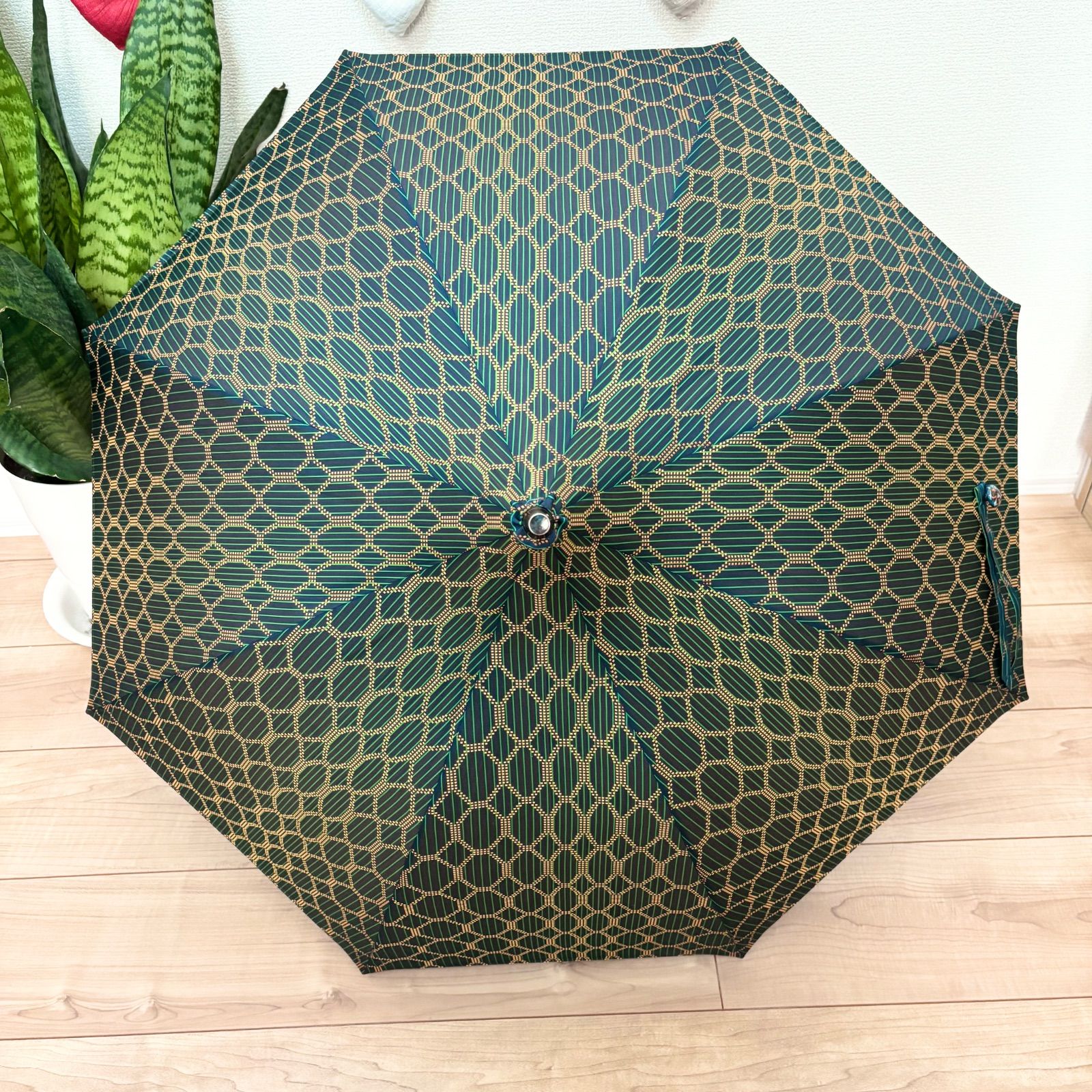 ハンドメイド 雨ゴートから作った晴雨兼用パゴダ日傘 春隣 全て作が