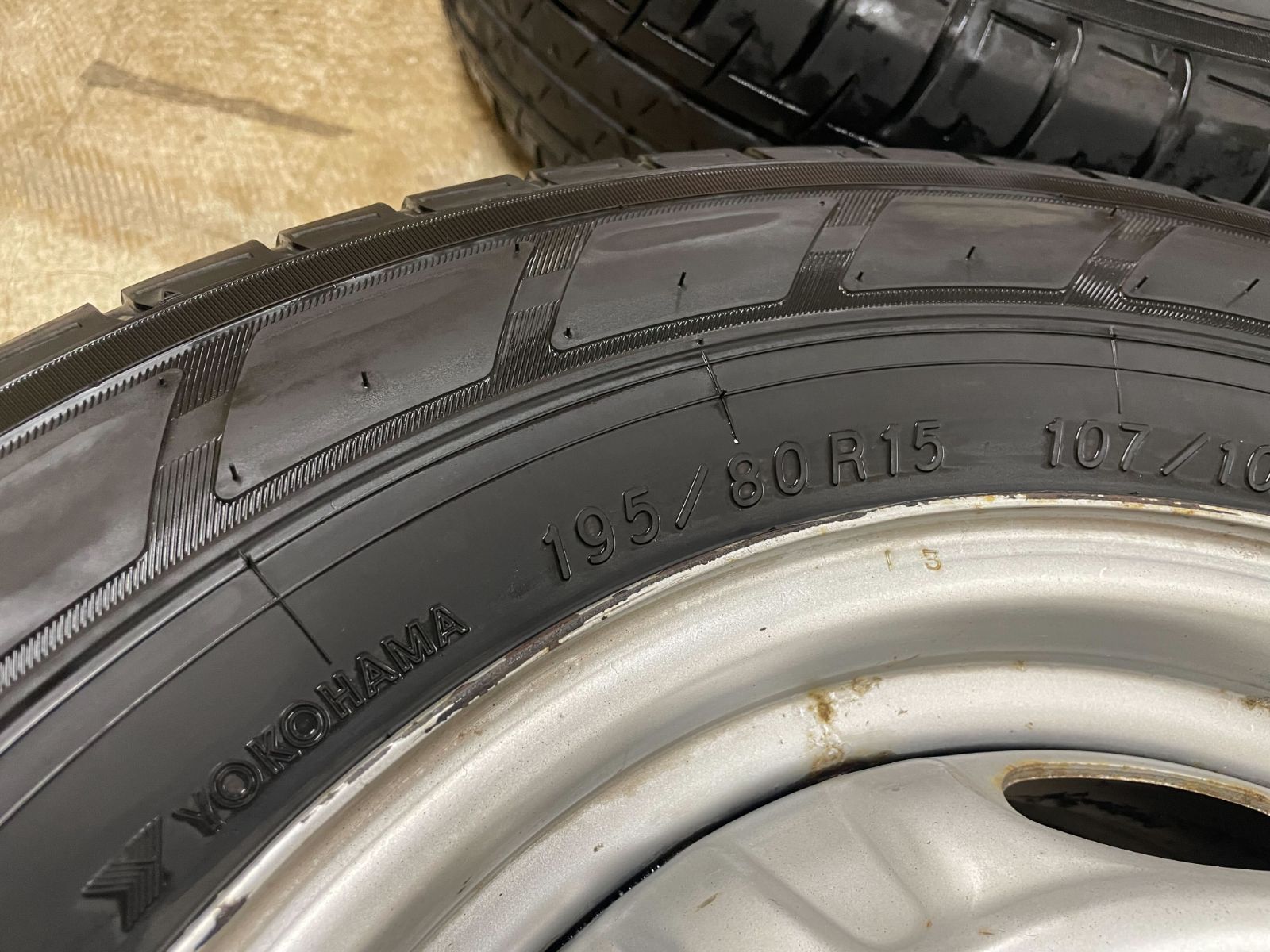 15インチ 4本セット