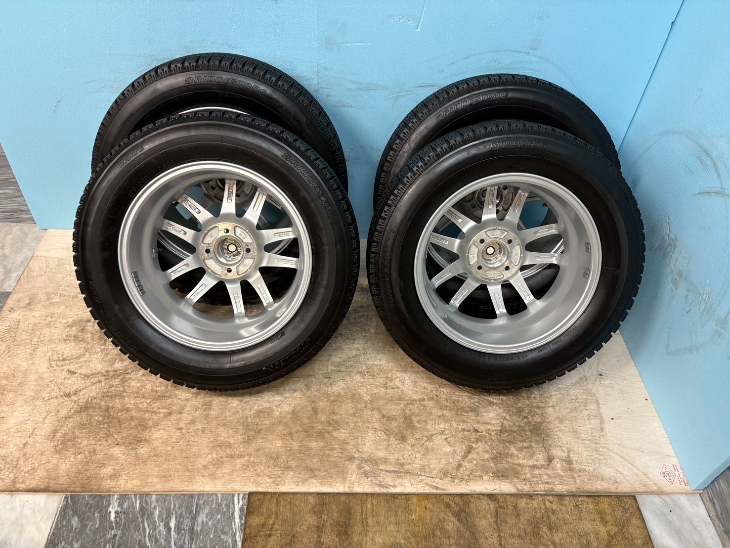 VRX2 スタッドレス