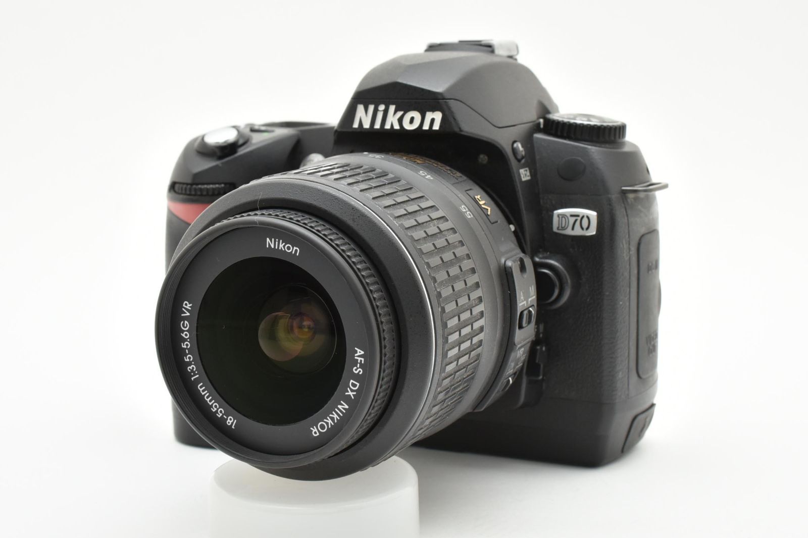 ニコンD70 デジカメ　NIKKOR　AF-S　18-55㎜　レンズセット美品 ニコンD70 デジカメ NIKKOR AF-S 18-55㎜ レンズセット美品