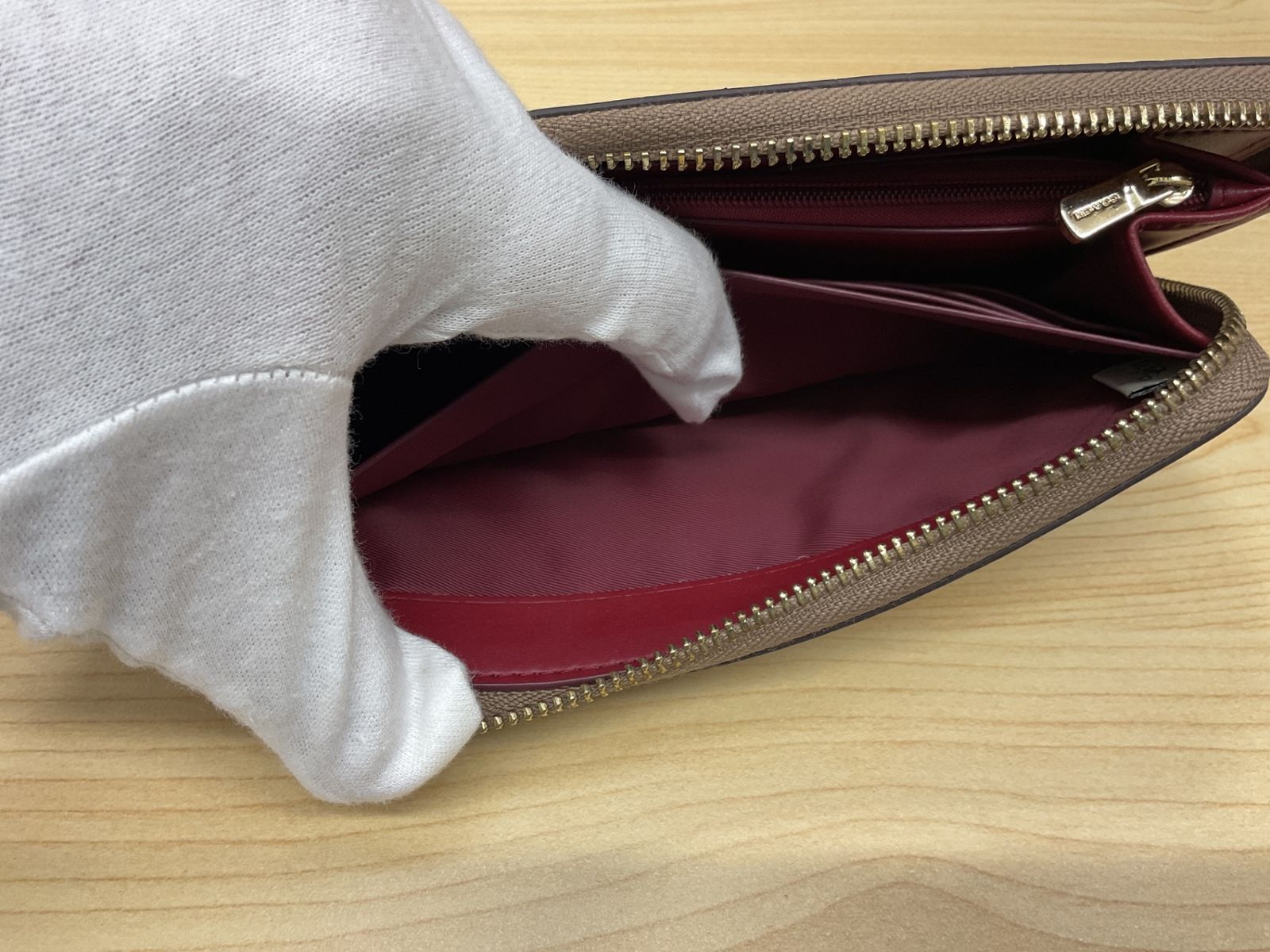 【中古】COACH コーチ キャラクター アニマル ラウンドファスナー 長財布 IYCH3461 中古】COACH コーチ キャラクター アニマル ラウンドファスナー 長財布
