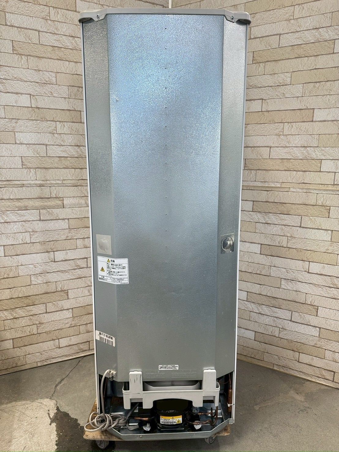 大阪送料無料★3か月保障付★2021年★MR-P17F-W★IR-156 大阪送料無料☆3か月保障付き☆冷蔵庫☆三菱☆2ドア☆2021年☆MR-P17F