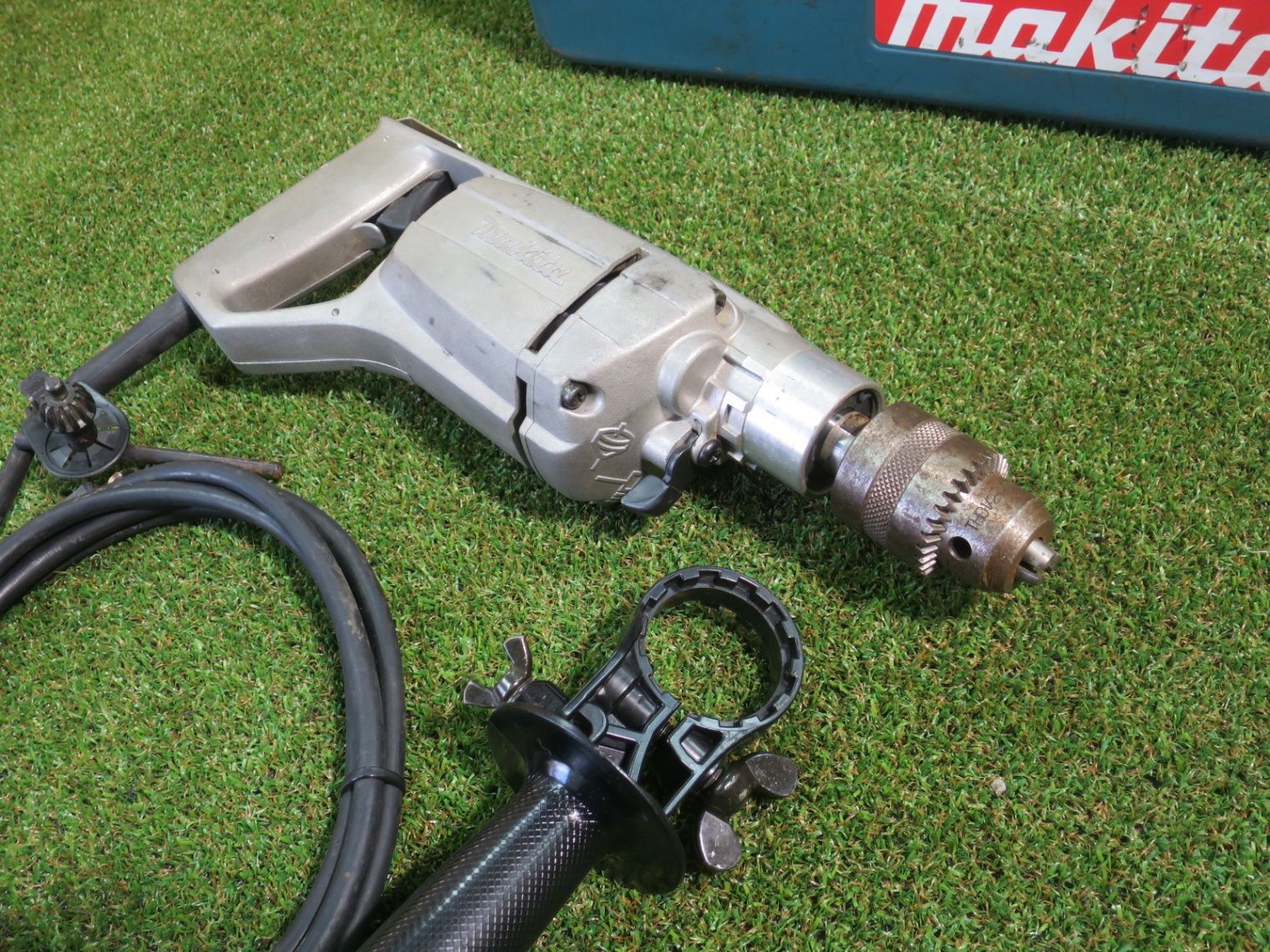 マキタ　makita 震動　ドリル　8416 マキタ 8416 震動ドリル ウエダ金物【公式サイト】