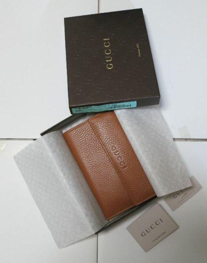 Gucci 財布 レディース 茶色 中古良品 送料込み - メルカリ 