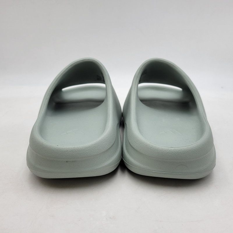 YEEZY SLIDE