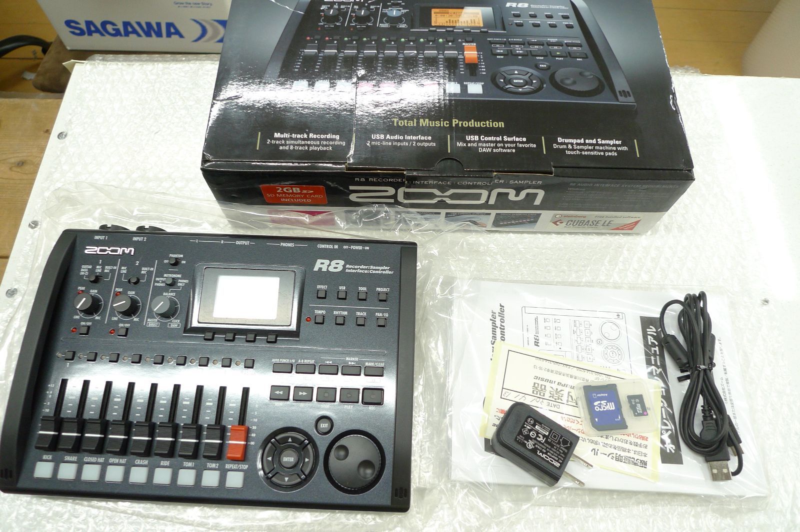 ZOOM R8 MTR マルチトラックレコーダー ズーム 2GB SDカード付き 管理