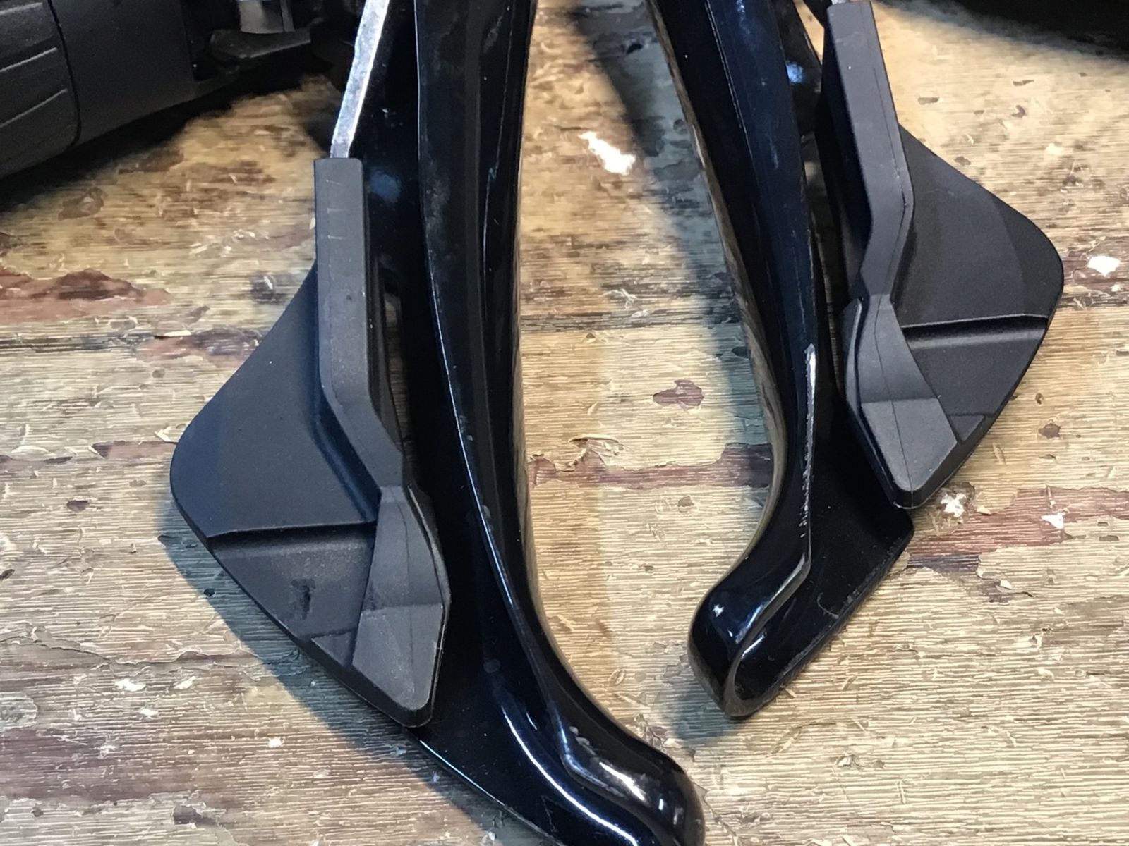 未使用品　SHIMANO 105 ST-R7020油圧 STI 2x11S SHIMANO / ST-R7020（油圧ディスク用STIレバー 2x11speed