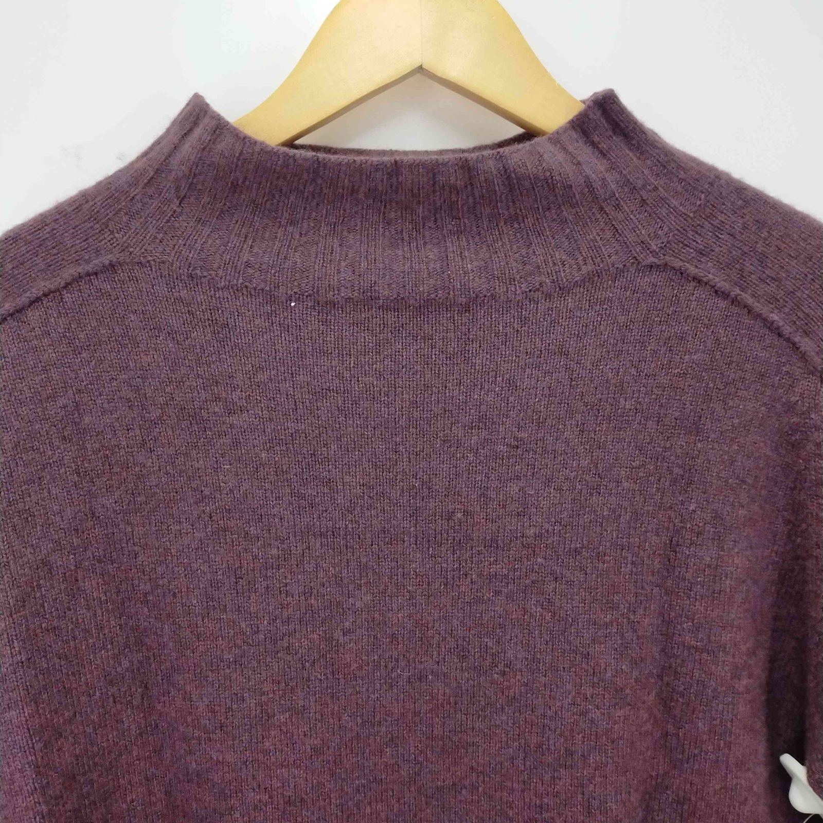 マーガレットハウエル TWISTED CASHMERE WOOL ニット 紫 Ⅱ マーガレットハウエル TWISTED CASHMERE WOOL ニット 紫 Ⅱ