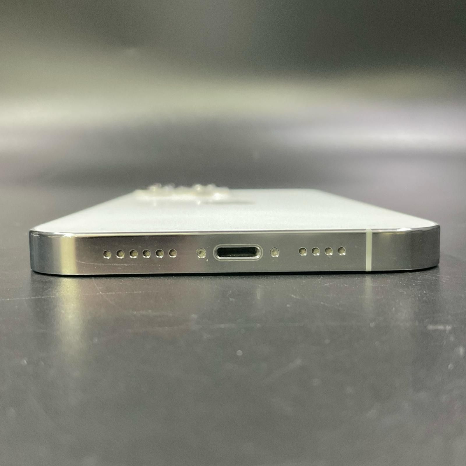 【美品・動作確認済み】iPhone13 ProMax シルバー ホワイト Amazon | 【整備済み品】 Apple iPhone 13 Pro Max 256GB