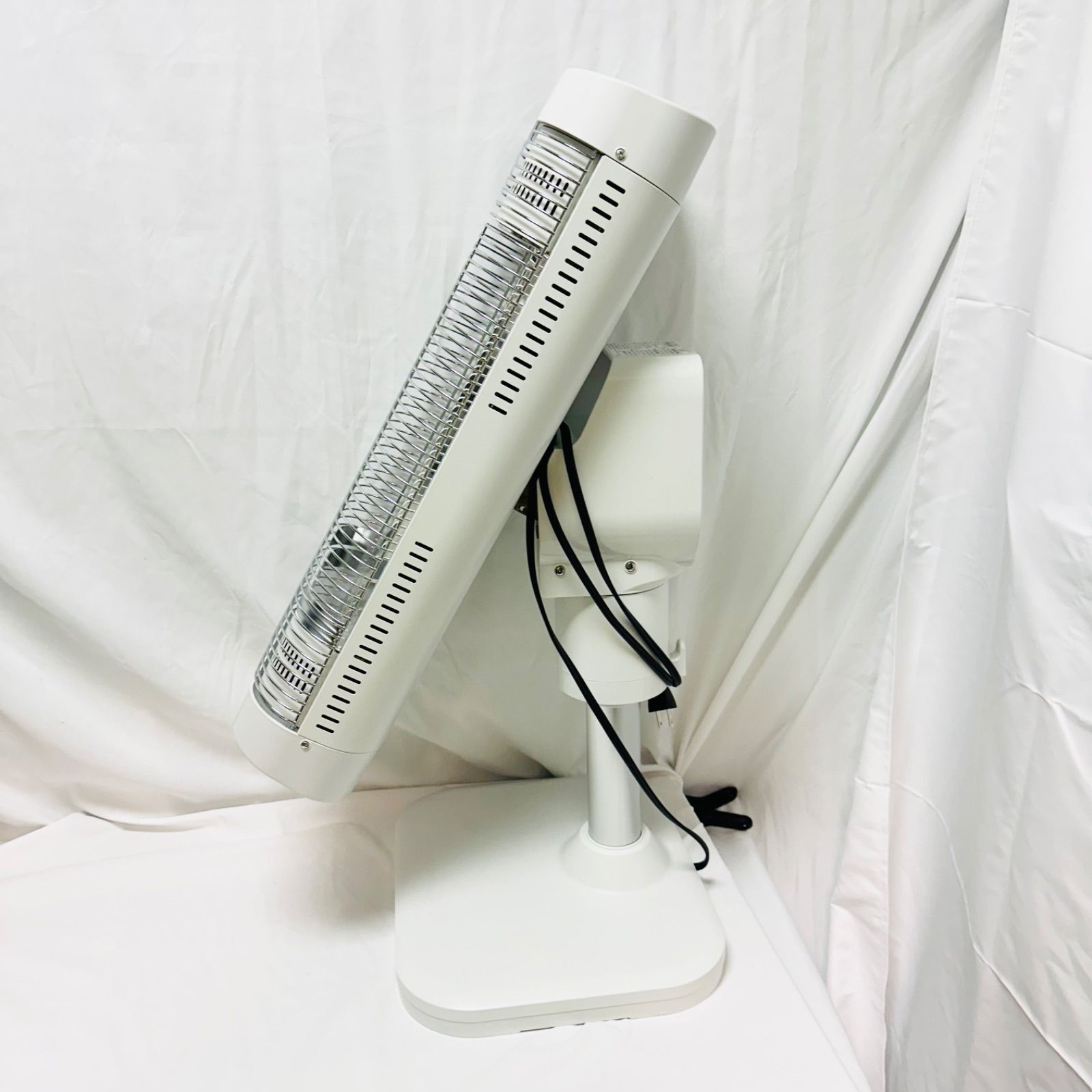 美品】コロナ CORONA 遠赤外線ストーブ DH-1221R 2022年製 美品】コロナ CORONA 遠赤外線ストーブ DH-1221R 2022年製