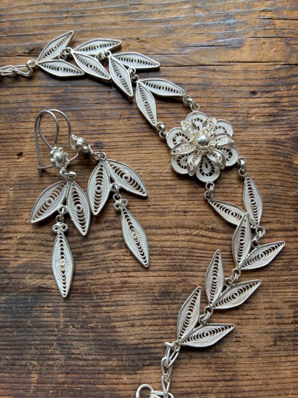 トルコ製 シルバー925 ハンドメイド ブレスレット（レース細工・花モチーフ・アンカラ買付）