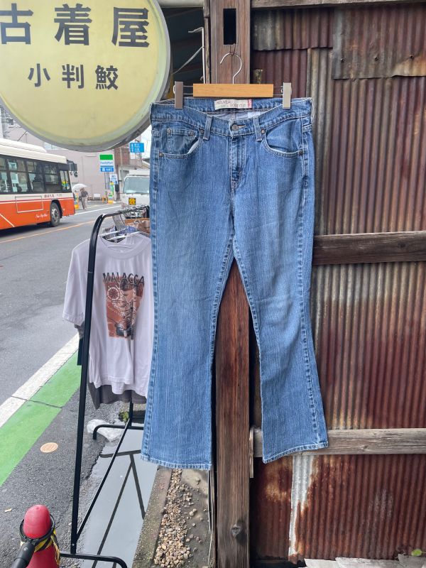 Levi's 515 ブーツカット デニムパンツ(中色インディゴ・W30相当・コロンビア製)