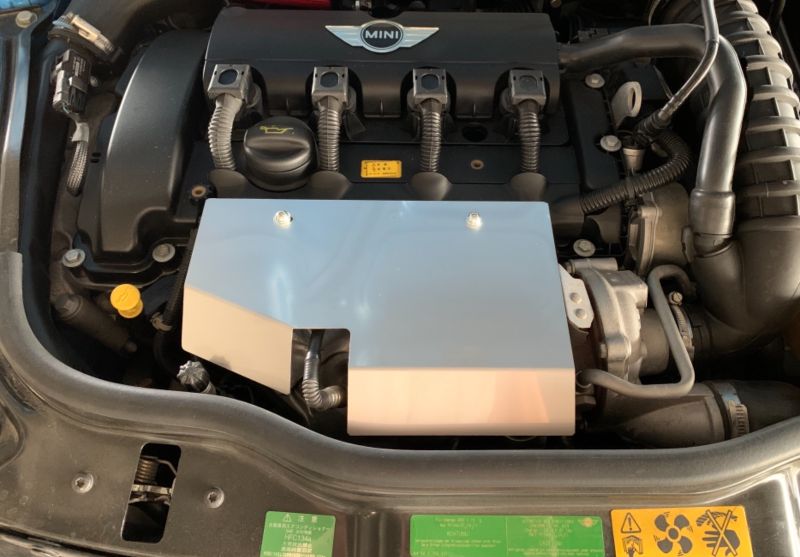 ジオミック製 R56 ミニクーパー 遮熱板