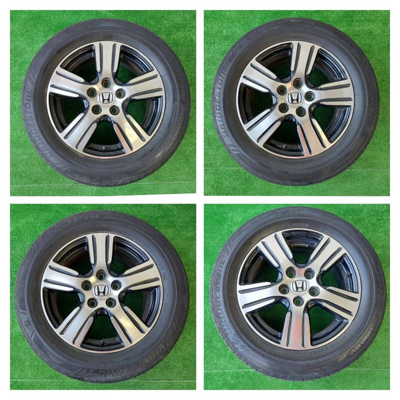 オデッセイ RB3 純正ホイール タイヤ RC1も似合います!4本 215 オデッセイ RB3 純正ホイール タイヤ RC1も似合います!4本 215