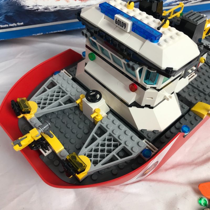 レゴ シティ 消防ボート [ 60109 ] LEGO CITY 欠品未確認 現状渡し 