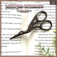 糸切りバサミ　デザインシザー　コウノトリ　レトロ　ハンドメイド　手芸　アンティーク風　裁縫　コラージュ　ソーイング　北欧風雑貨　ビンテージ　文房具　鳥　よく切れる　おしゃれ　小型　レザークラフト　刺繍　毛糸　持ちやすい　万能　鋭利　短　人気　ミニ 913C4