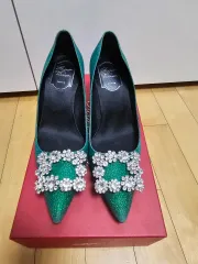2025年最新】ROGER VIVIER スニーカーの人気アイテム - メルカリ