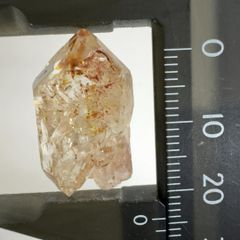 【E30677】  新産地！ 石油入り水晶 オイルインクォーツ 水晶 蛍光鉱物 水晶