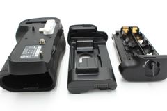 Nikon マルチパワーバッテリーパック MB-D12 ニコン