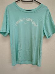 ナイキTシャツ　バックプリント