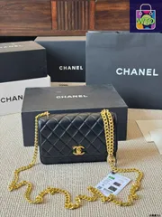 【今日特価】Vintage Chanel ラブリング ファンデュボ （Love Lock Wallet on Chain）-WTO輸入4