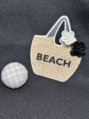 Beachロゴ　ブローチ
