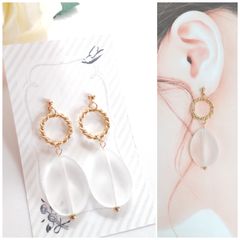 E245 ハンドメイド メタルリング アクリルパーツ ピアス イヤリング